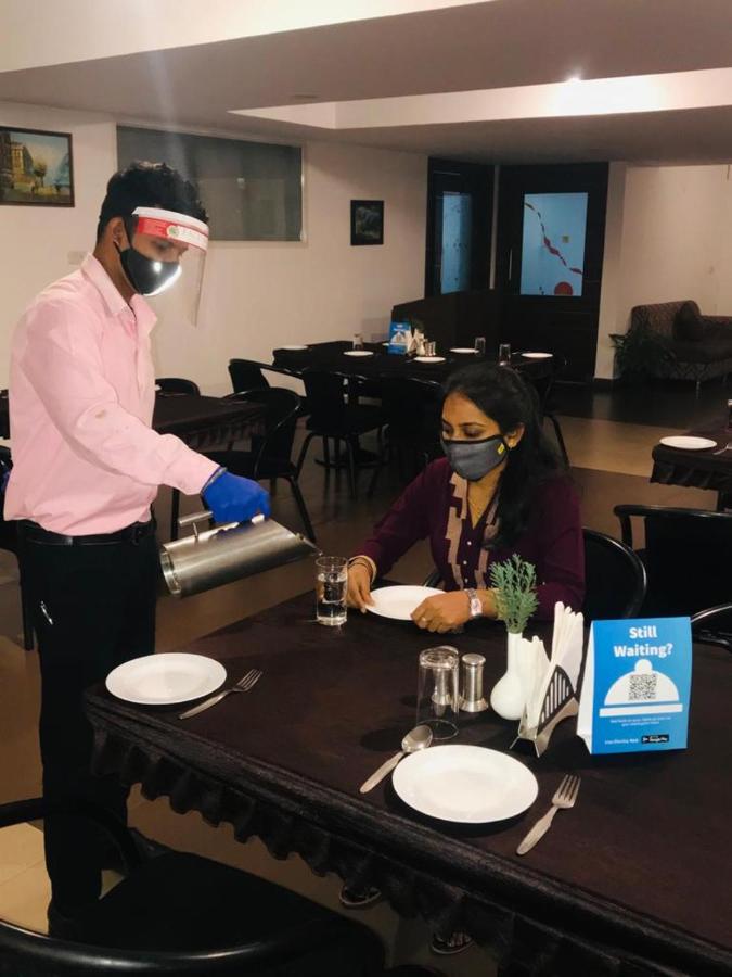 Hotel Grand Bee Bangalore Luaran gambar