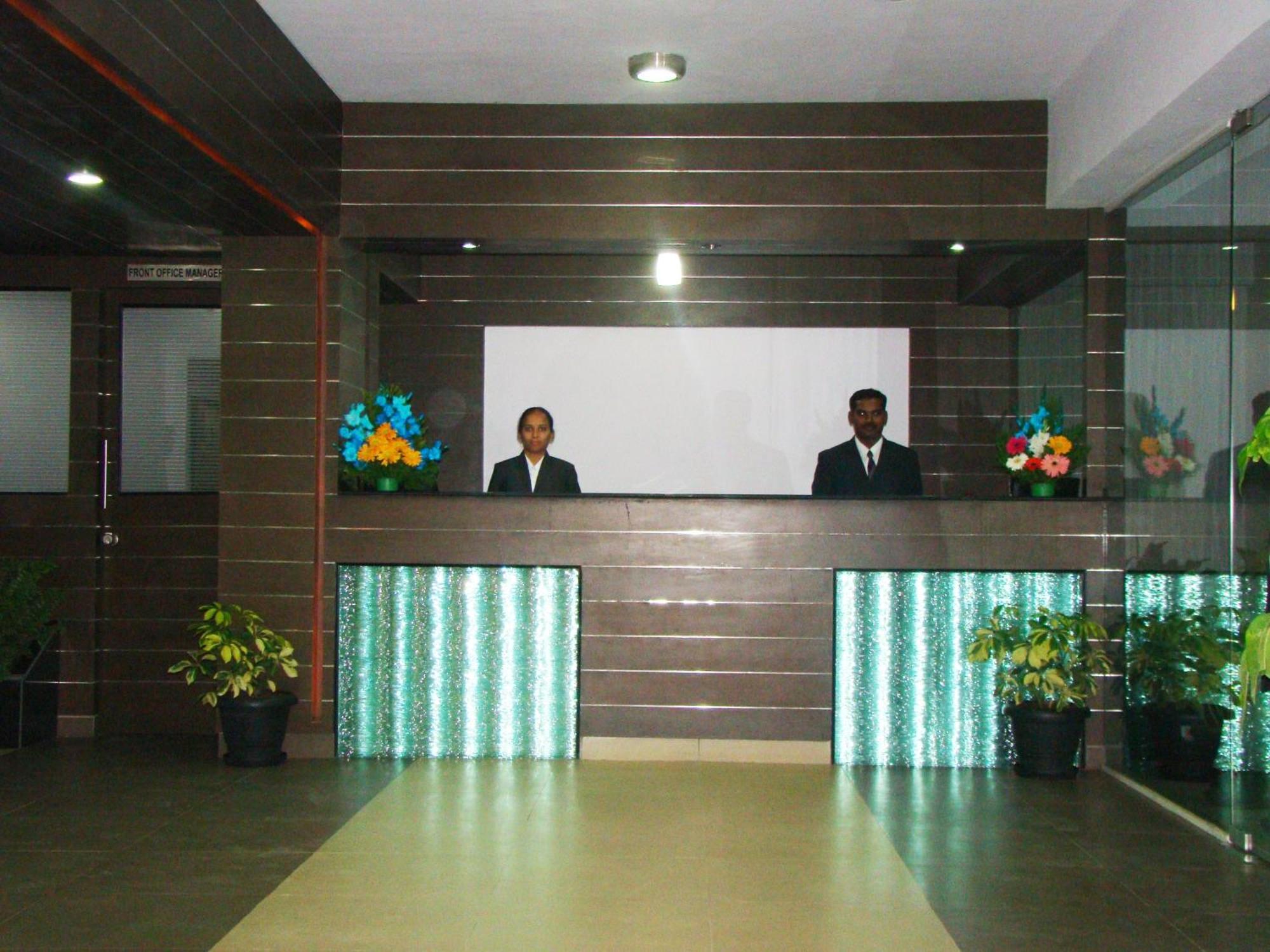 Hotel Grand Bee Bangalore Luaran gambar