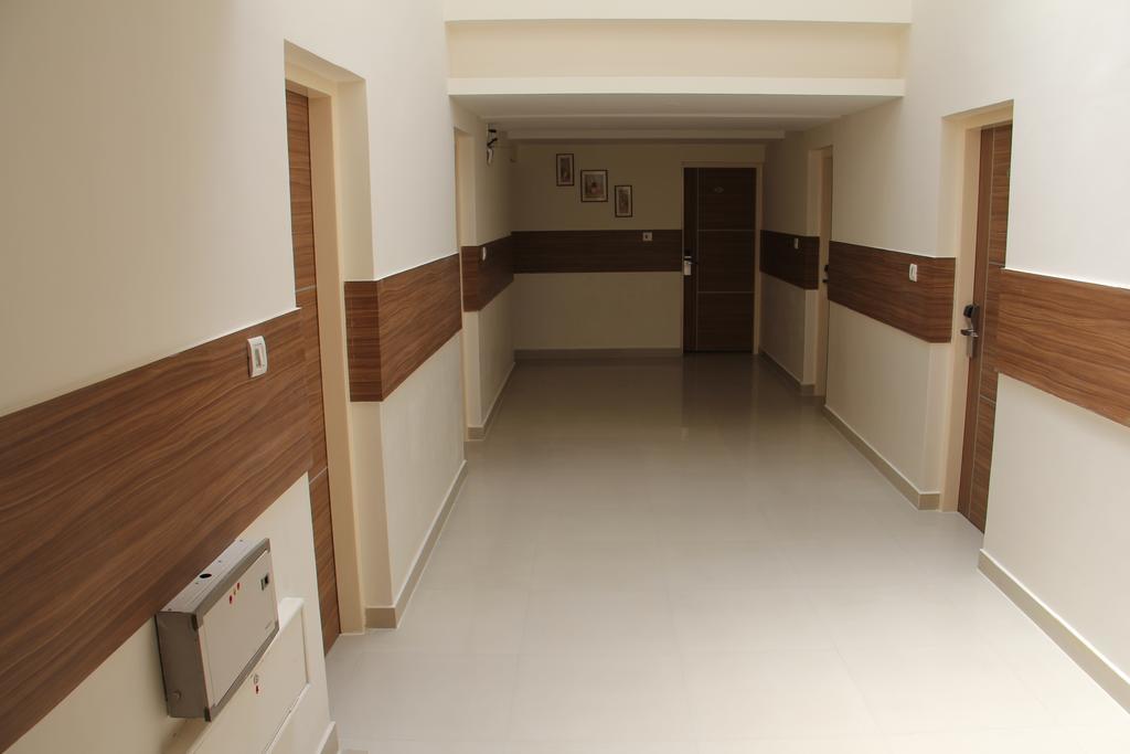 Hotel Grand Bee Bangalore Luaran gambar